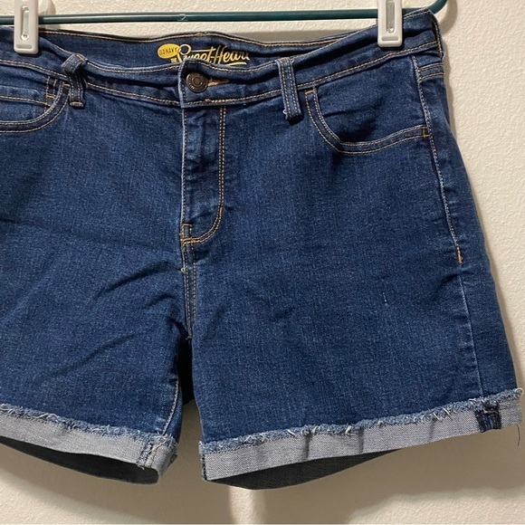 Old Navy Women’s Shorts Size 6 Regular Blue Jean The Sweetheart - Picture 7 of 11